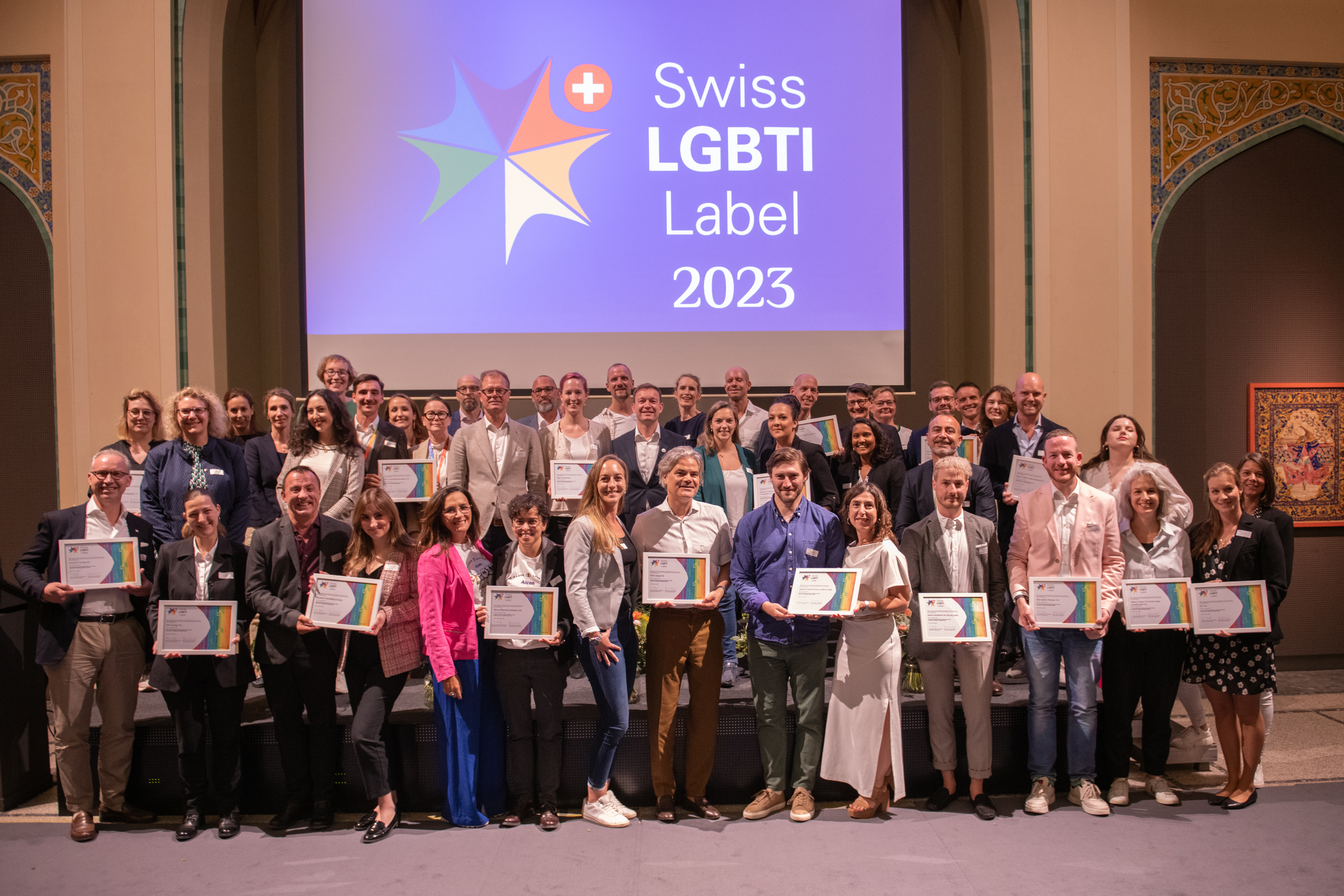 Gruppenfoto an der Verleihung des «Swiss LGBTI-Labels».